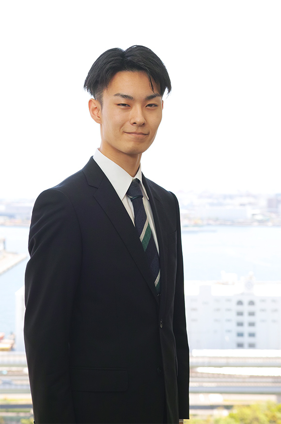 スタッフ 高橋省伍